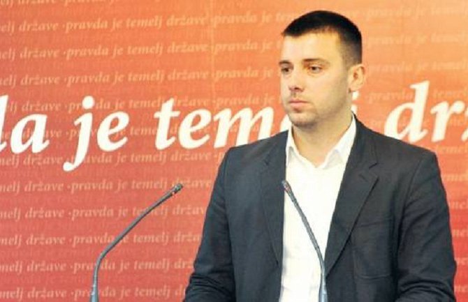 Zeković: Gdje je granica koju pojedini funkcioneri ne bi prošli zbog svoje partije?