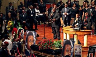 Ferguson: Hiljade ljudi na sahrani ubijenog tinejdžera