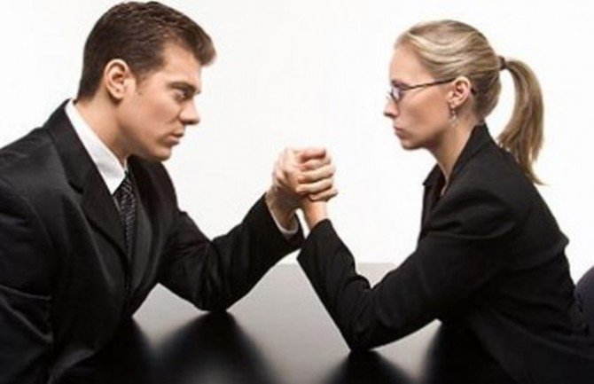 Crna Gora dobija padobranke, majorice, frulašice...