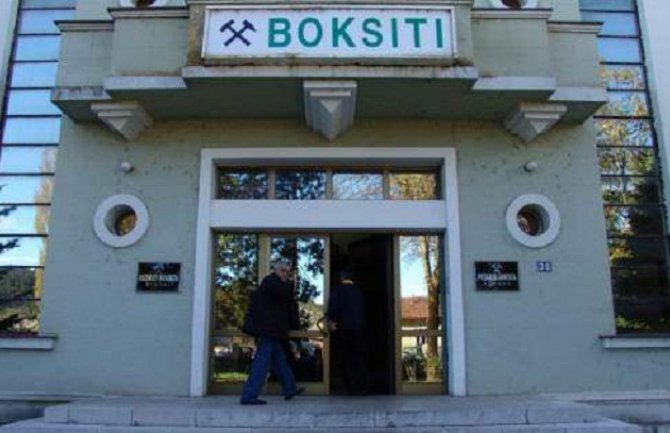 Vlada preuzela obaveze prema zaposlenima Rudnika boksita