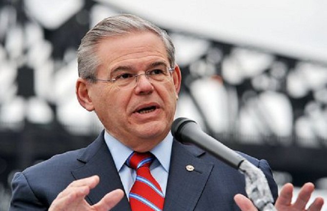 Robert Menendez: Poziv za isporuku oružja Ukrajini