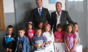 Berane: Opština podijelila udžbenike za 262 đaka prvaka