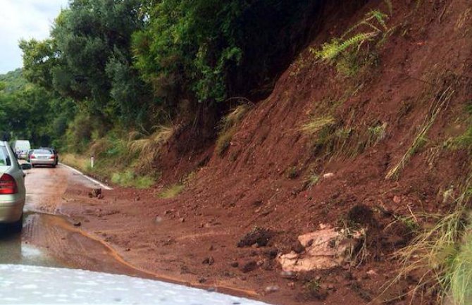 Uklonjen odron na putu Slijepač most-Pljevlja