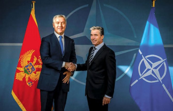 Đukanović na samitu u Velsu