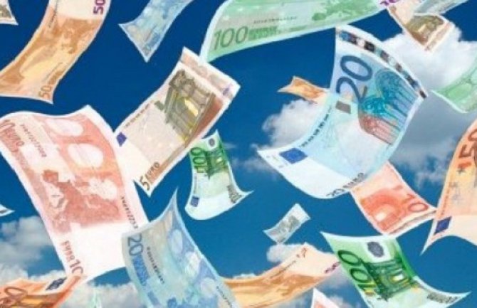 USSCG: Vlada da do 15. septembra otpočne pregovore o povećanju zarada