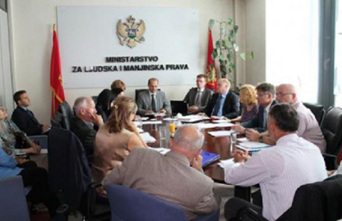 Istrajaćemo u standardizaciji romskog jezika