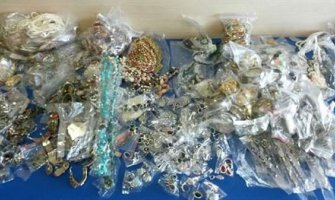 Zaplijenjeno 15 kg nakita na podgoričkom aerodromu