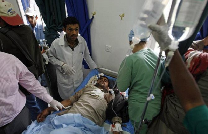 Jemen:Policija pucala na demonstrante, stradalo 7 osoba