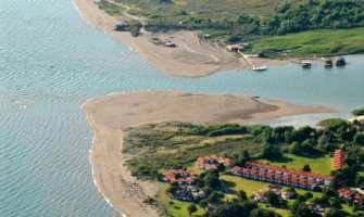 Ušće Bojane sve uže i pliće