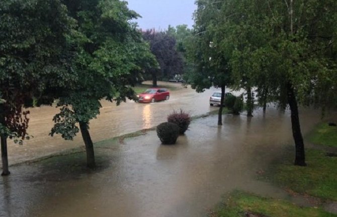 Poplave u Italiji, očekuje se nevrijeme i u Sloveniji 