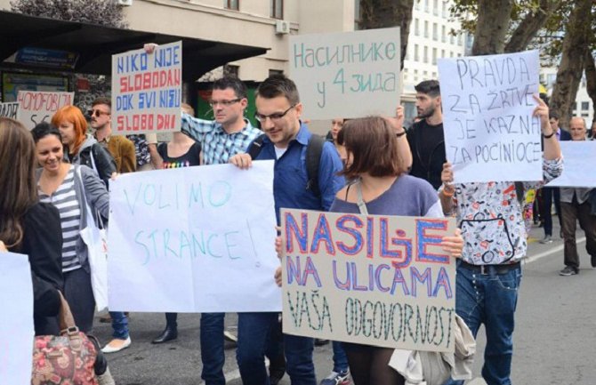 Beograd: Protestna šetnja pripadnika  LGBT