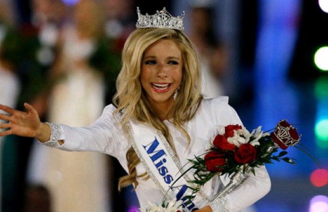 Nova miss Amerike ima talenat? (VIDEO)