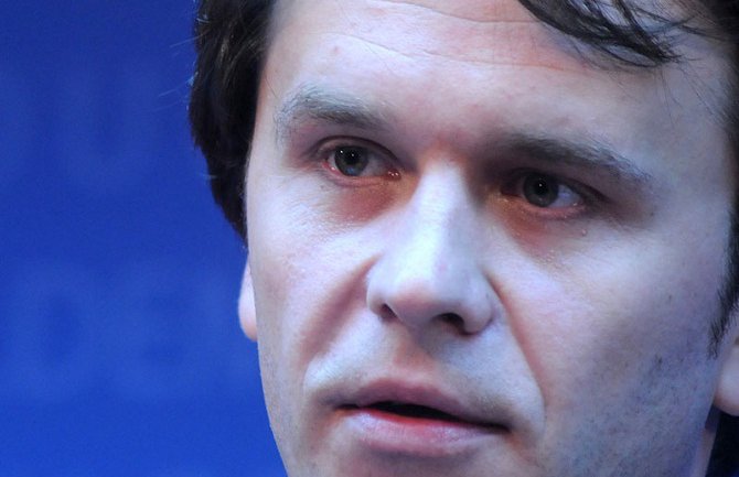 Konjević: Posebna pažnja da se posveti kažnjavanju lica koja nose oružje na javnim mjestima