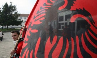 Albancima nametnut nastavni program