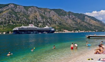 Crnu Goru do kraja jula 2014.  posjetilo više od 680 hiljada turista