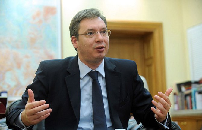 Vučić: Koriste Šešelja kao strašilo