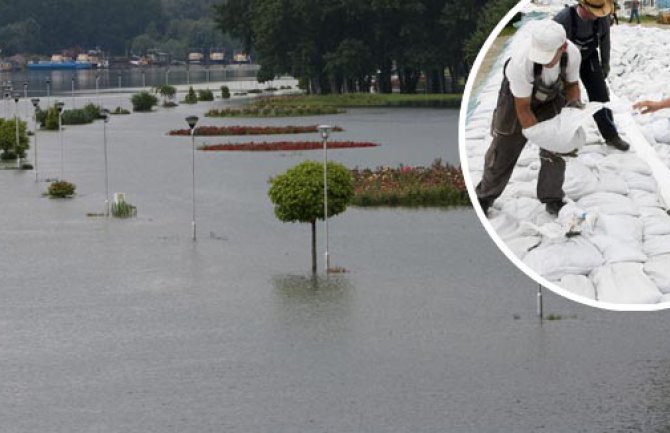 Poplave u Hrvatskoj: Teško kod Osijeka, 700 vojnika na terenu