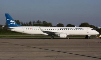  Kolica za prtljag udarila u Embraer 190