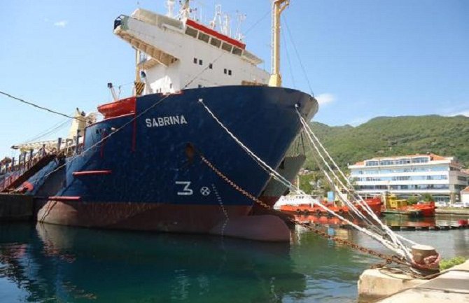 Daka Davidović kupio brod 