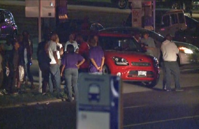 Ranjen policajac u Fergusonu