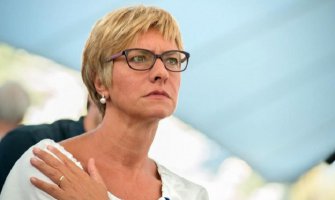 Pinoti: Realno je da Crna Gora do kraja 2015. dobije poziv u NATO