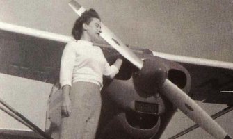 Umrla prva žena pilot koja je sama obletjela svijet