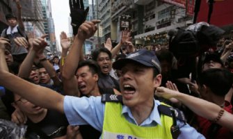 Novi sukobi demonstranata i policije u Hong Kongu