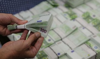  Mjesečno iz državne kase za političke partije 354.166 eura