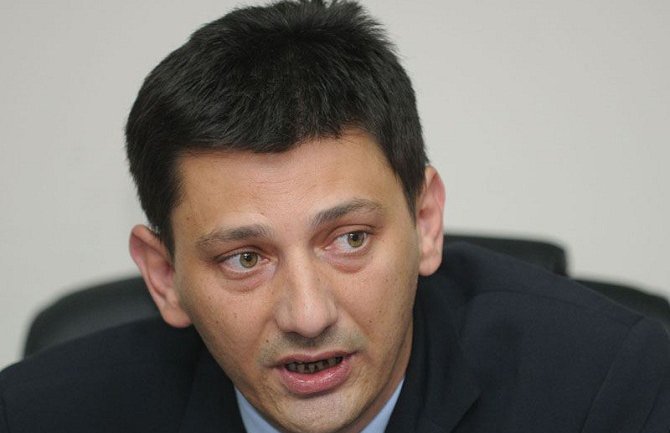 Dolaženje na vrata stana Pajovića podmukao način zastrašivanja 