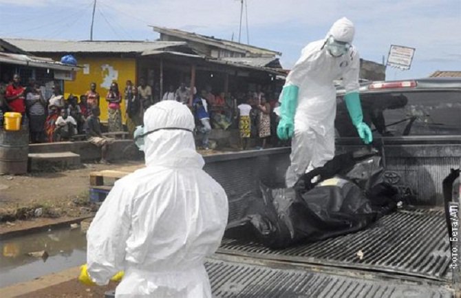 Gvineja zatvara granicu zbog ebole