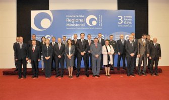 NATO nam garantuje mir