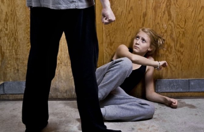 Žrtvu grupnog silovanja od prije tri godine ponovo silovali isti muškarci