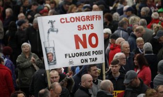 100.000 ljudi na protestu zbog novih računa za vodu