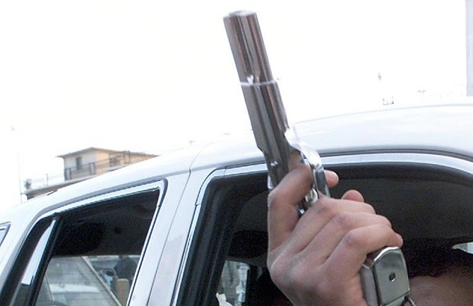 Pucnjava u Budvi, ranjena jedna osoba