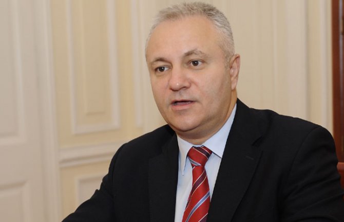 Dinkić u konsultanskim poslovima u Crnoj Gori