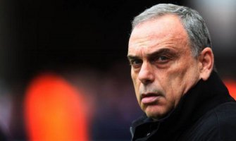 Avram Grant preuzima Ganu