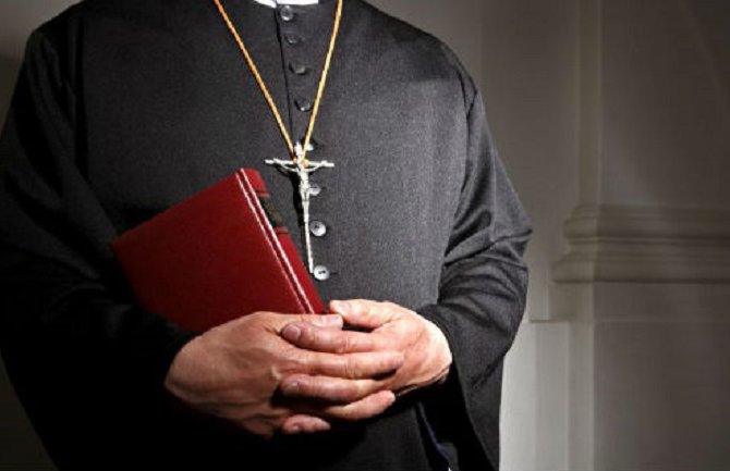 Kardinal objavio tajne dokumente o seksualnom zlostavljanju maloljetnika!