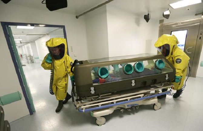 Roboti i dronovi rješenje za ebolu?
