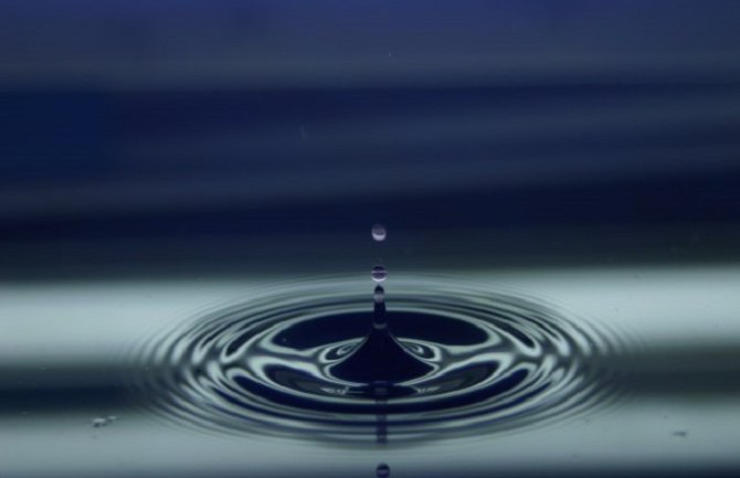 SAD zapošljava, cijena nafte raste