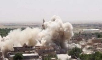 Bomba usmrtila 48 učenika