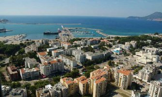 Pucnjava u Baru, policija traži Audi i BMW