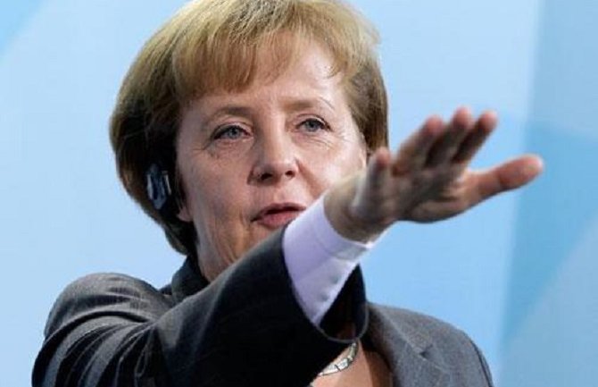 Angela Merkel je izgradila imidž 'majke nacije'