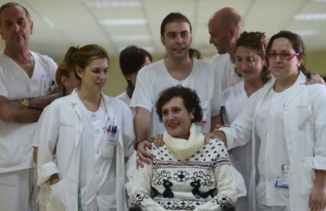 Medicinska sestra izliječena od ebole tuži Ministarstvo zdravlja Španije