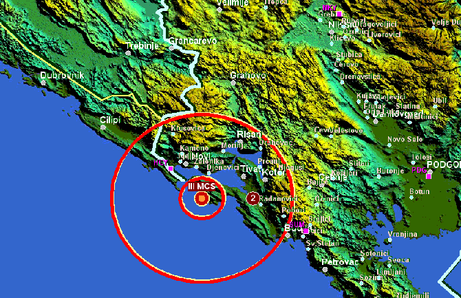 Slab zemljotres kod Đenovića
