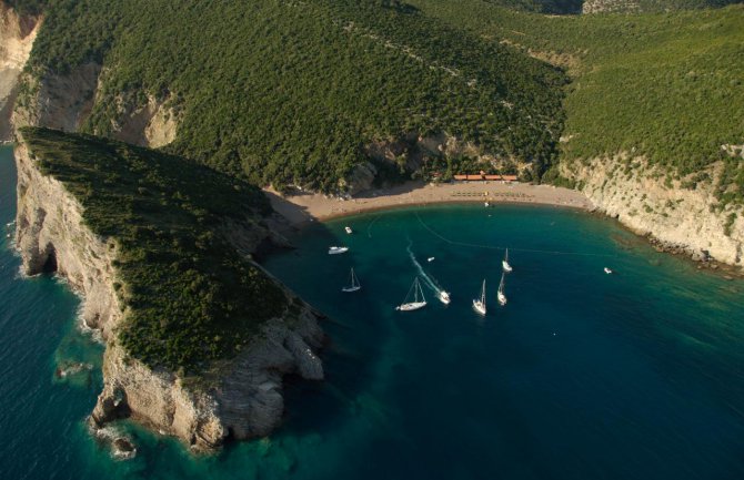 Ako otjeramo Arape, svi gubimo