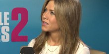Dženifer Aniston rasplakala TV voditelja (VIDEO)