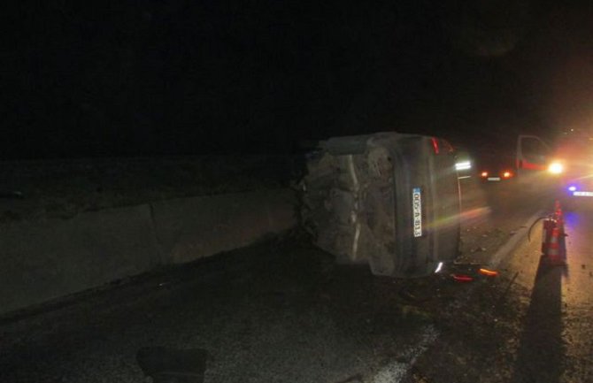 Mladić udario u potporni zid i poginuo