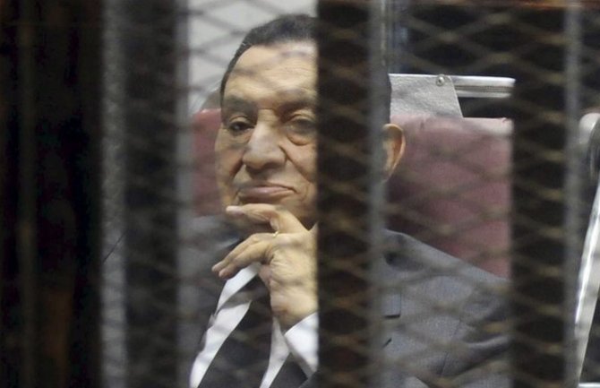 Mubarak oslobođen optužbi za masovno ubistvo