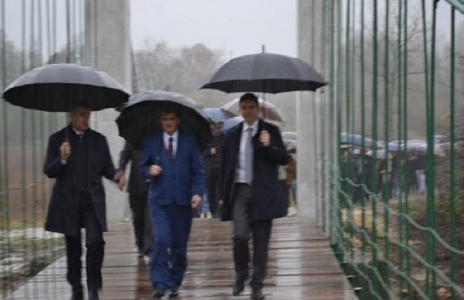 Otvoren viseći most u Dobrom Polju