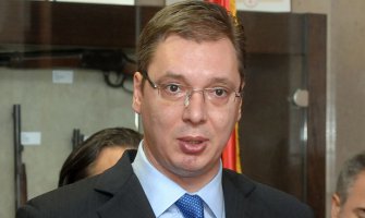 Vučić Tasovu: Podmetnuo si moja leđa, kao i obično